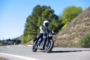 Zvuk ticha: vývoj charakteru modelu Honda WN7